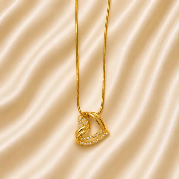 Eternal_Gleam_Heart_Crystal_Pendant_Necklace_-_GIMIGEMS_18K_Gold-Plated,_Anti-Tarnish_316L_Stainless_Steel_Pendant_for_Women,_Waterproof_Hypoallergenic_Jewelry_Gift