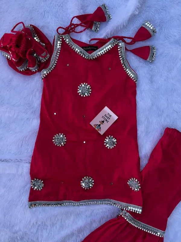 Magenta_Pink_Cotton_Blend_Mirror_Work_Embellished_Ethnic_Dress_Set_For_Kids_Girls