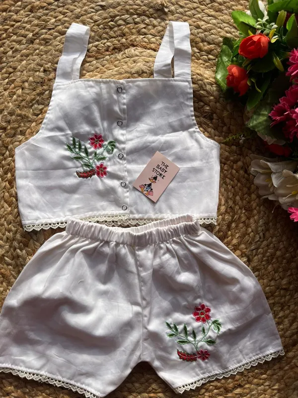 Floral_Breeze_Embroidered_Co-Ord_Set