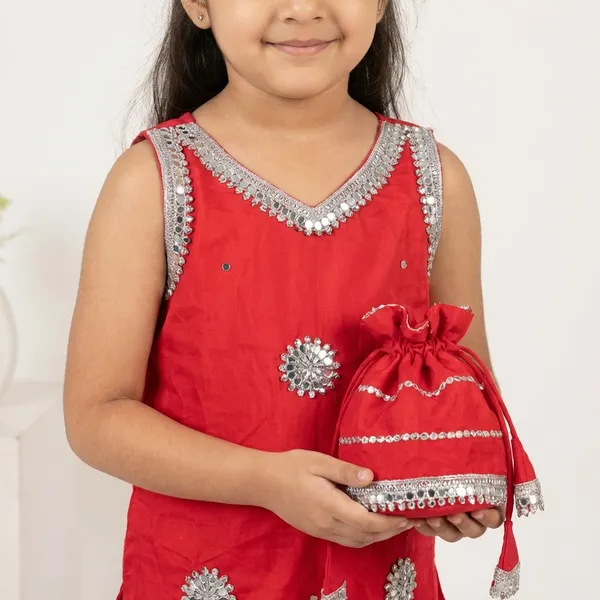 Magenta_Pink_Cotton_Blend_Mirror_Work_Embellished_Ethnic_Dress_Set_For_Kids_Girls