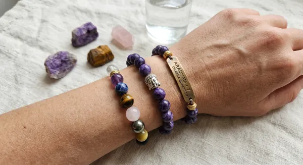 Aradyam_7_Chakra_Healing_Bracelet