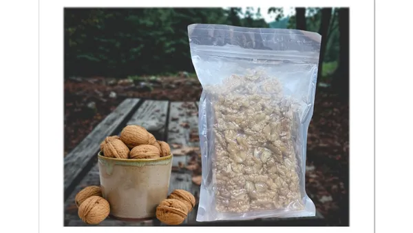 Kashmiri_Snow_White_Walnut_Kernels_-_Premium_Export_Quality_Vacuum_Packed(Creamish_White_Colour)