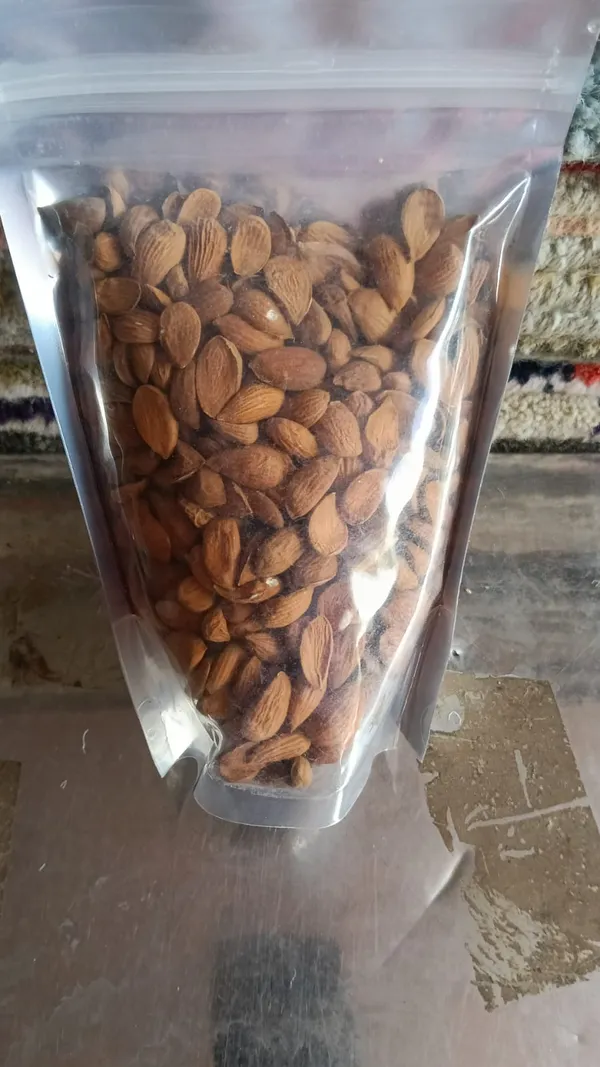 Kasmiri_Curved_Mamra_Almonds_Export_Best_Quality-Pure,_Fresh_&_Natural