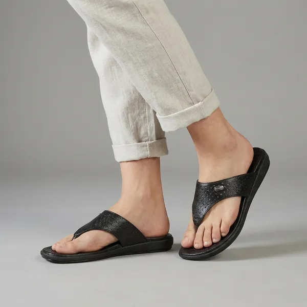 Black_Synthetic_Leather_Premium_Slippers_For_Women