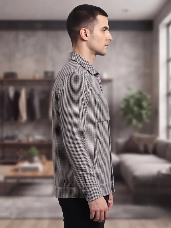 MENS_REGULAR_FIT_JACKET
