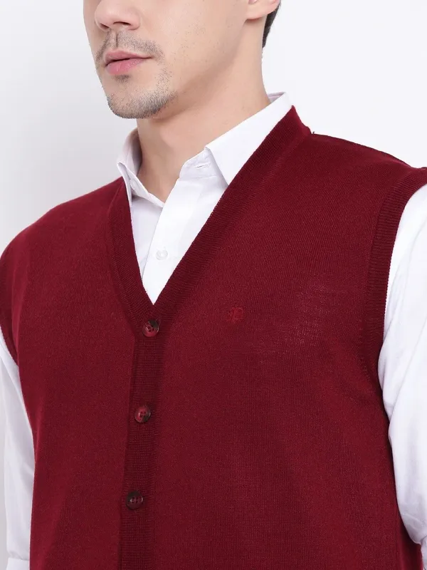 Maroon_Self-Design_Woolen_Sweater_For_Men