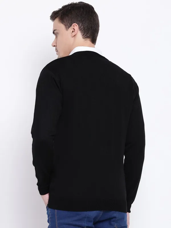 Black_Solid_Woolen_Sweater_For_Men