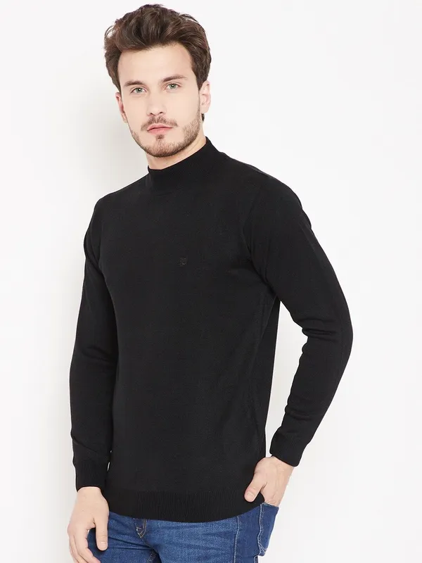 Black_Solid_Woolen_Sweater_For_Men