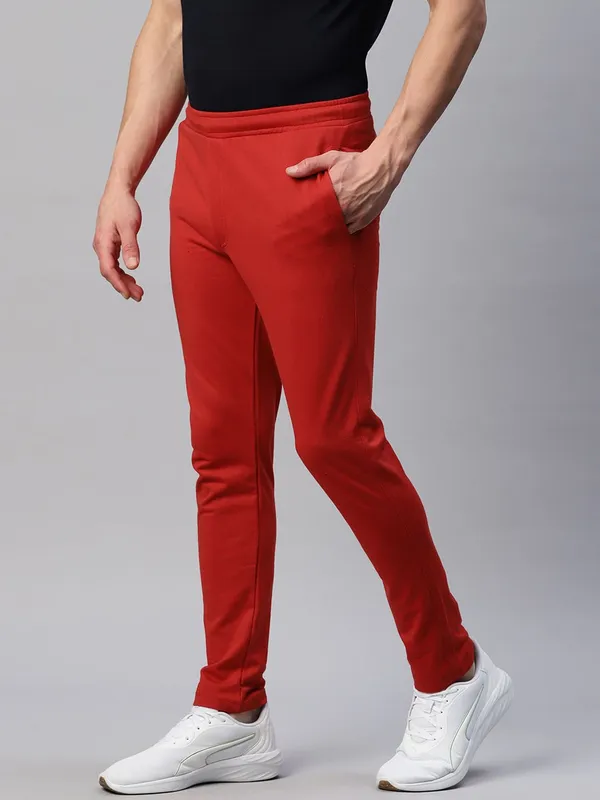 Maroon_Cotton_Blend_Track_Pants_For_Men