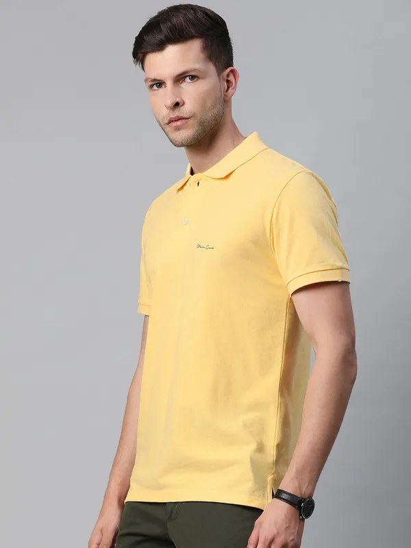 Yellow_Cotton_Blend_T-Shirt_For_Men