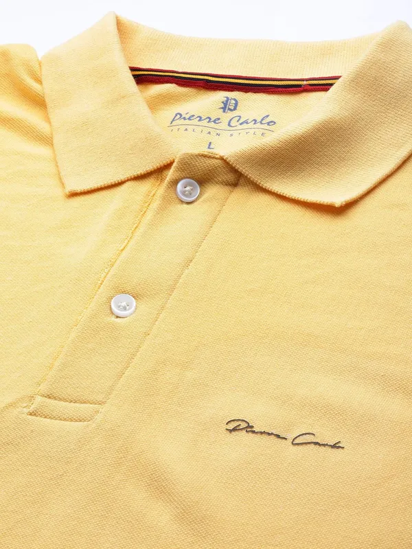 Yellow_Cotton_Blend_T-Shirt_For_Men