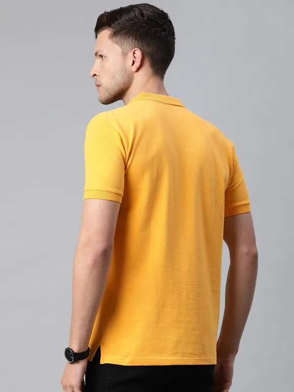 Yellow_Cotton_Blend_T-Shirt_For_Men