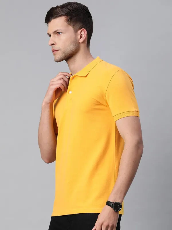 Yellow_Cotton_Blend_T-Shirt_For_Men