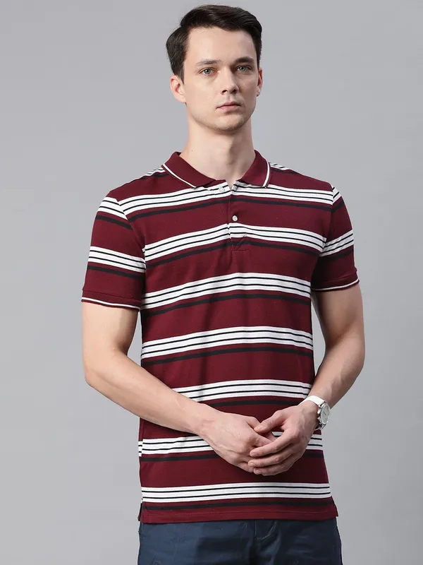 Maroon_Cotton_Blend_T-Shirt_For_Men
