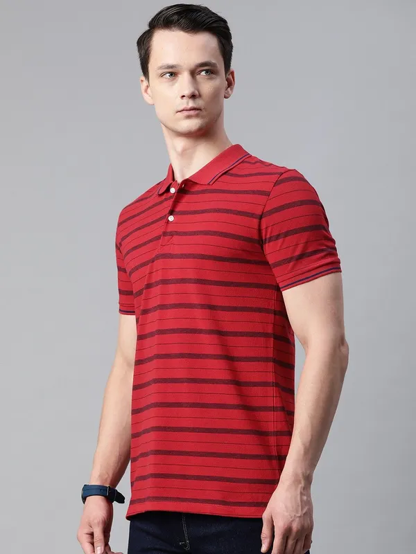 Red_Cotton_Blend_T-Shirt_For_Men
