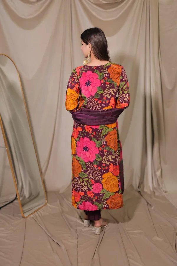 Gulmohar_3_Piece_Kurta_Set_Crepe