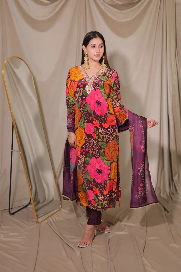 Gulmohar_3_Piece_Kurta_Set_Crepe