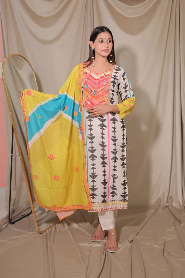Husna_3_Piece_Kurta_Set_Muslin
