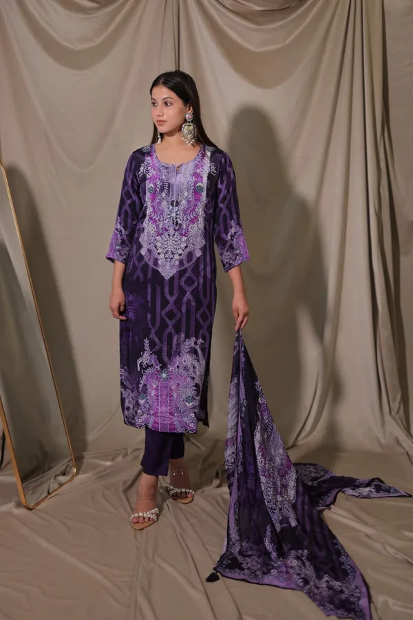 Inaaya_3_Piece_Kurta_Set_Crepe