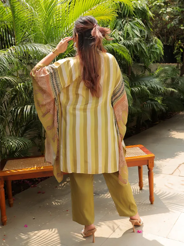 Multi_Muslin_Kaftan_Set_Green_Muslin