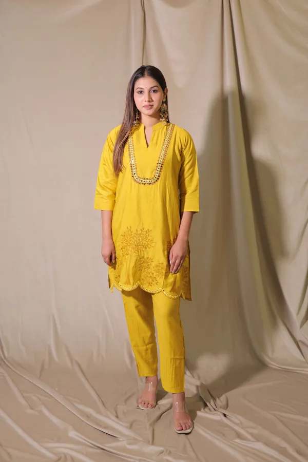 Sunflower_Festive_Co_Ord_Set_Silk