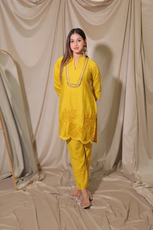 Sunflower_Festive_Co_Ord_Set_Silk