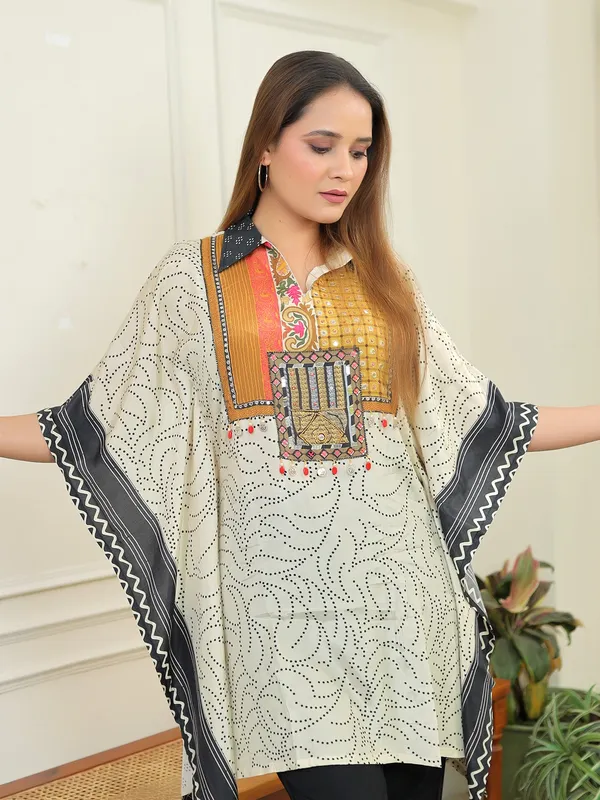 White_Black_Kaftan_Set_White_Muslin