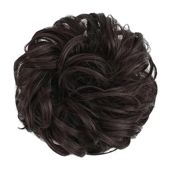 Messy_Hair_Bun_With_Hair_Clip