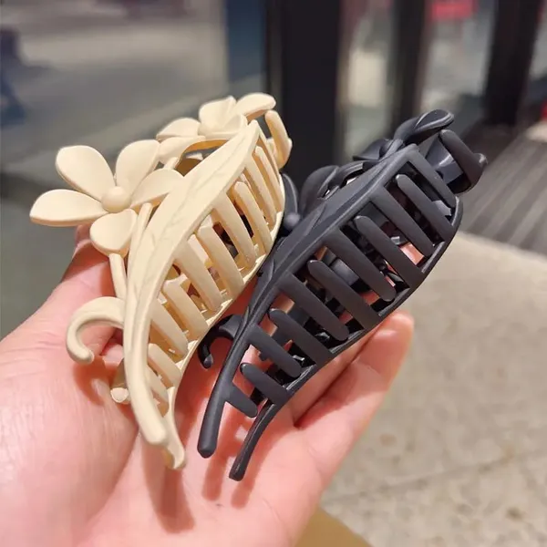 Claw_Clips_For_Thick_Hair