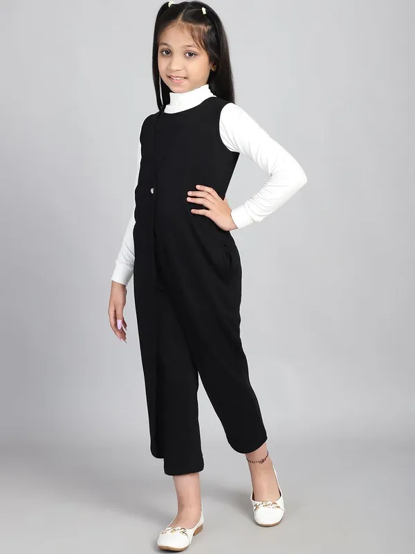 Black_Cotton_Solid_Jumpsuit_For_Kids
