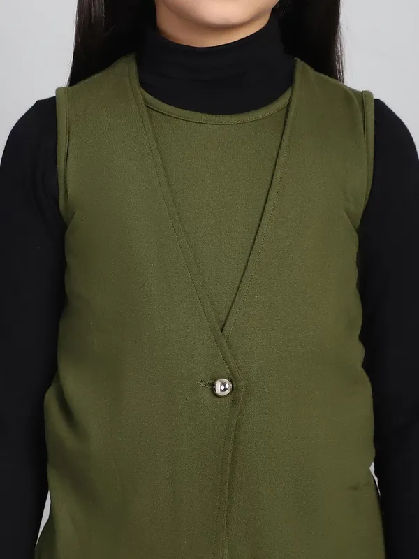 Olive_Cotton_Solid_Jumpsuit_For_Kids
