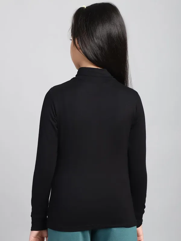 Black_Rayon_Solid_T-Shirt_For_Kids