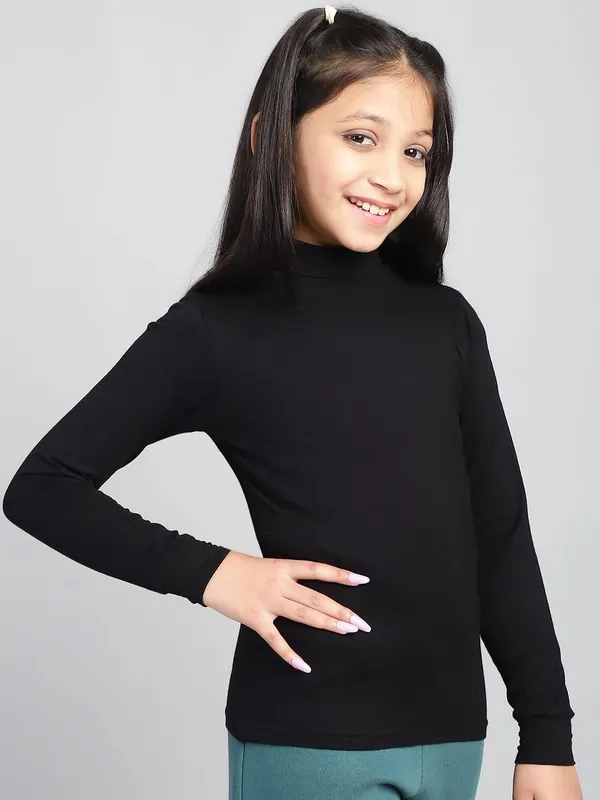 Black_Rayon_Solid_T-Shirt_For_Kids