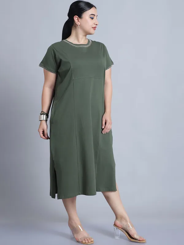 Olive_Cotton_Blend_Solid_Dress_For_Women