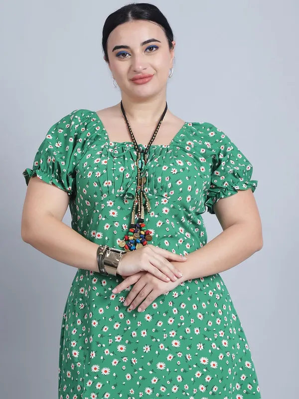 Green_Polyester_Floral_Dress_For_Women