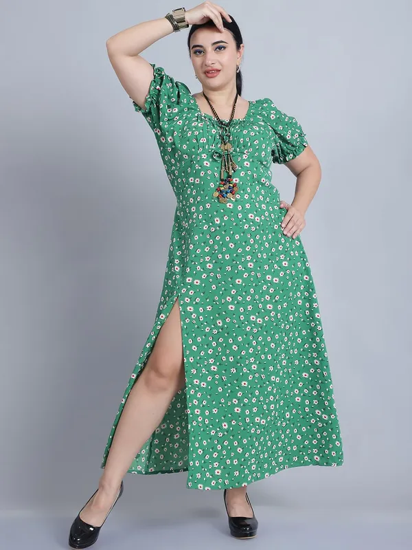 Green_Polyester_Floral_Dress_For_Women