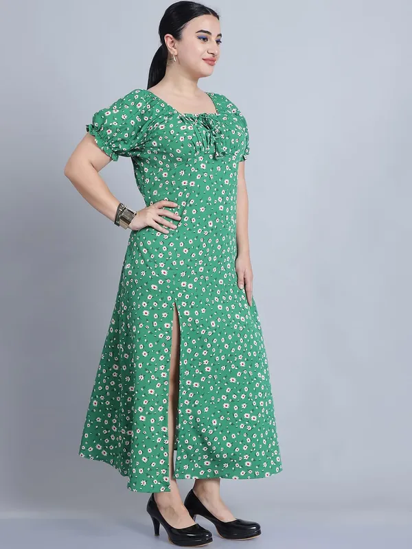 Green_Polyester_Floral_Dress_For_Women