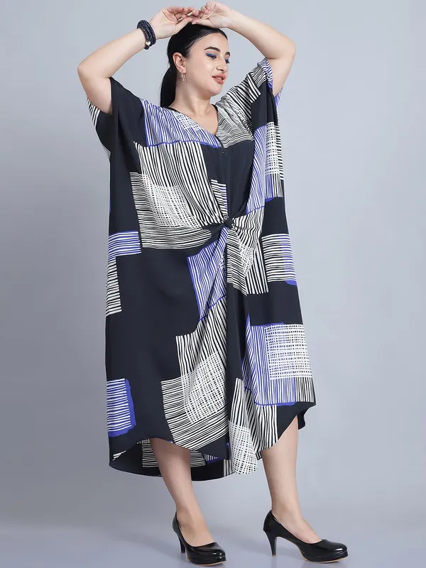 Blue_Polyester_Solid_Kaftan_For_Women