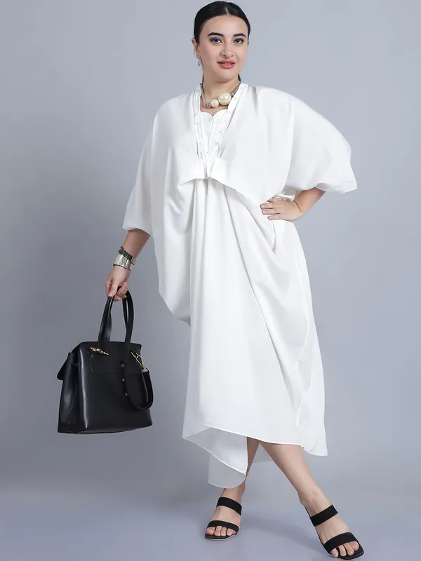 White_Polyester_Solid_Kaftan_For_Women