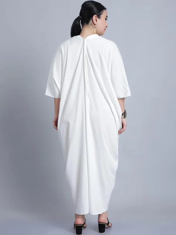 White_Polyester_Solid_Kaftan_For_Women