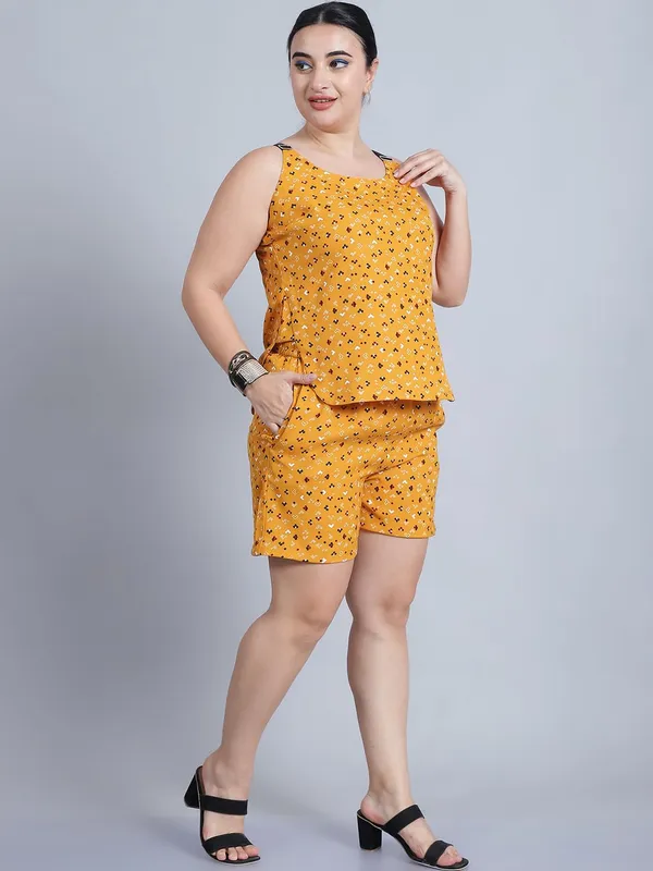 Mustard_Polyester_Floral_Clothing_Set_For_Women