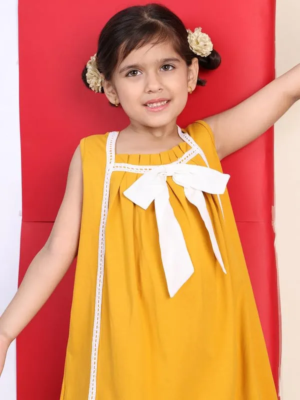 Yellow_Cotton_Blend_Printed_Dress_For_Kids