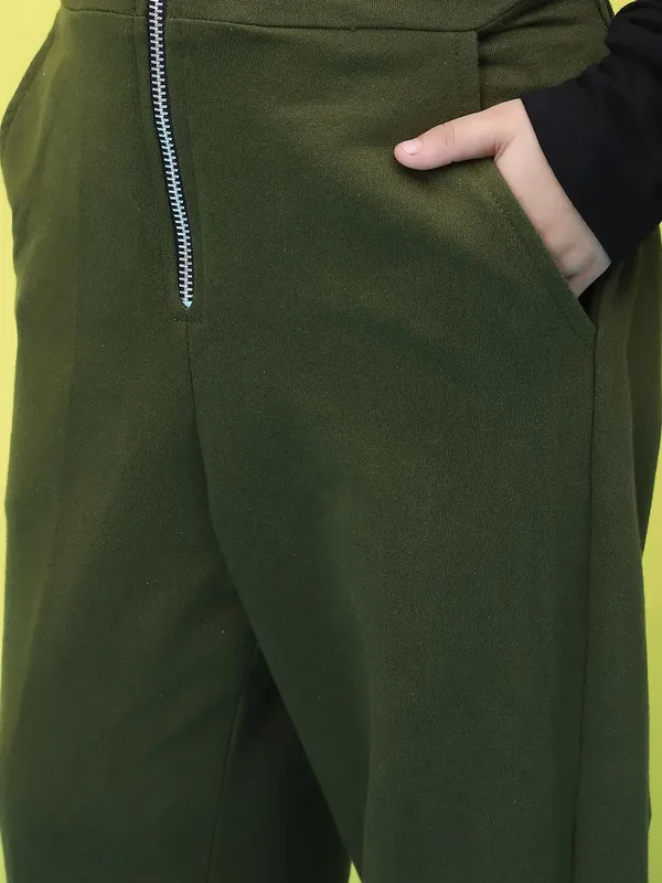 Olive_Cotton_Solid_Clothing_Set_For_Kids