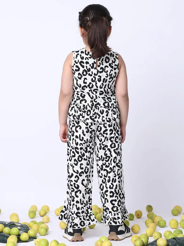 Black_Rayon_Animal_Print_Clothing_Set_For_Kids
