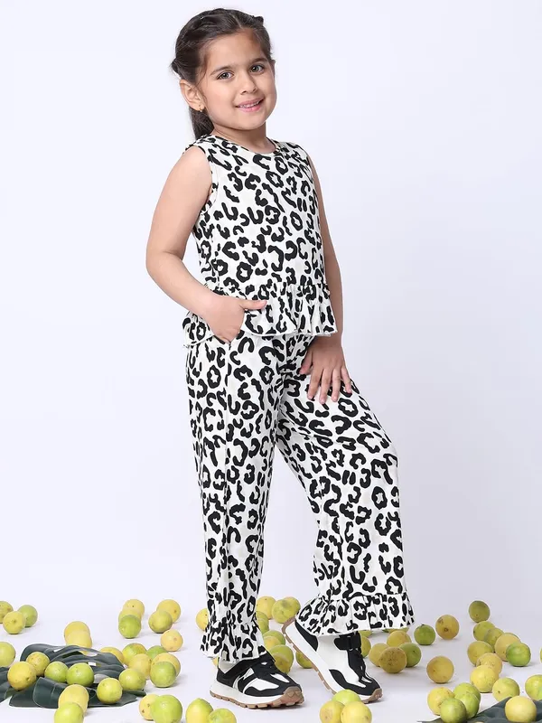 Black_Rayon_Animal_Print_Clothing_Set_For_Kids