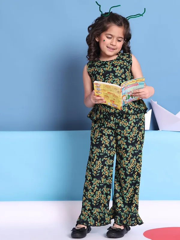 Green_Rayon_Floral_Clothing_Set_For_Kids