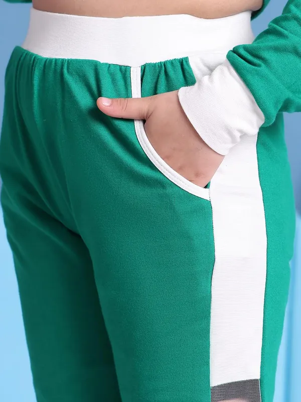 Green_Cotton_Solid_Clothing_Set_For_Kids