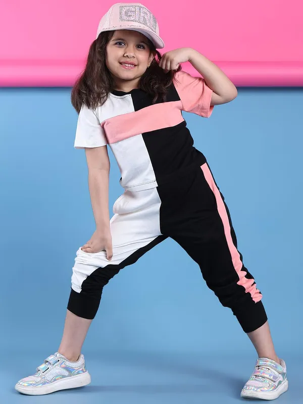 Salmon_Rayon_Solid_Clothing_Set_For_Kids