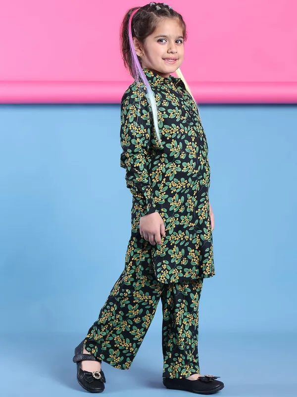 Green_Rayon_Floral_Clothing_Set_For_Kids