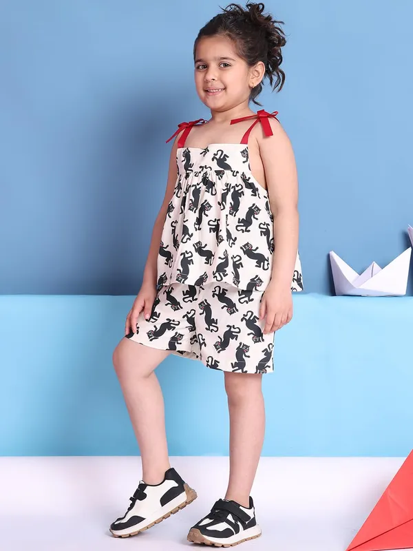 White_Cotton_Animal_Print_Clothing_Set_For_Kids